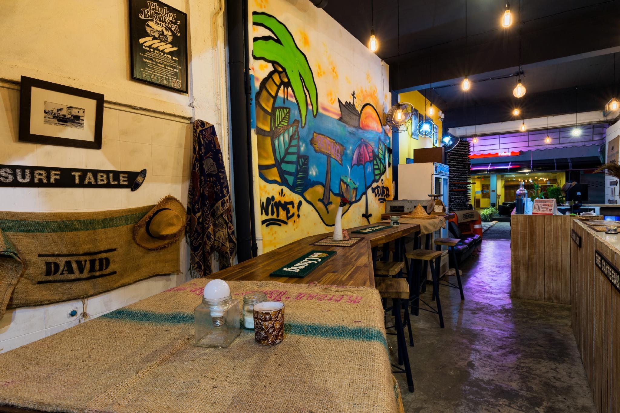 Wire Hostel Patong Ngoại thất bức ảnh