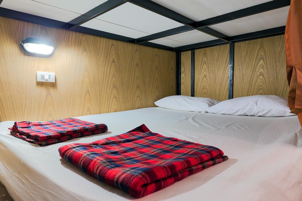 Wire Hostel Patong Ngoại thất bức ảnh