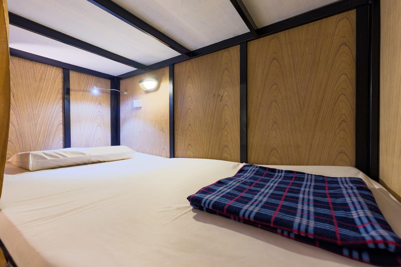 Wire Hostel Patong Ngoại thất bức ảnh