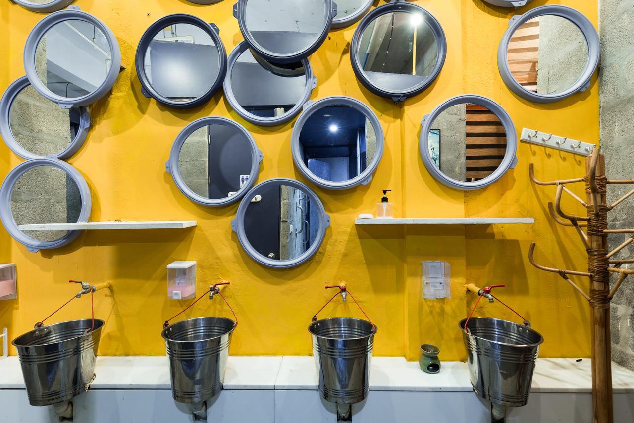 Wire Hostel Patong Ngoại thất bức ảnh