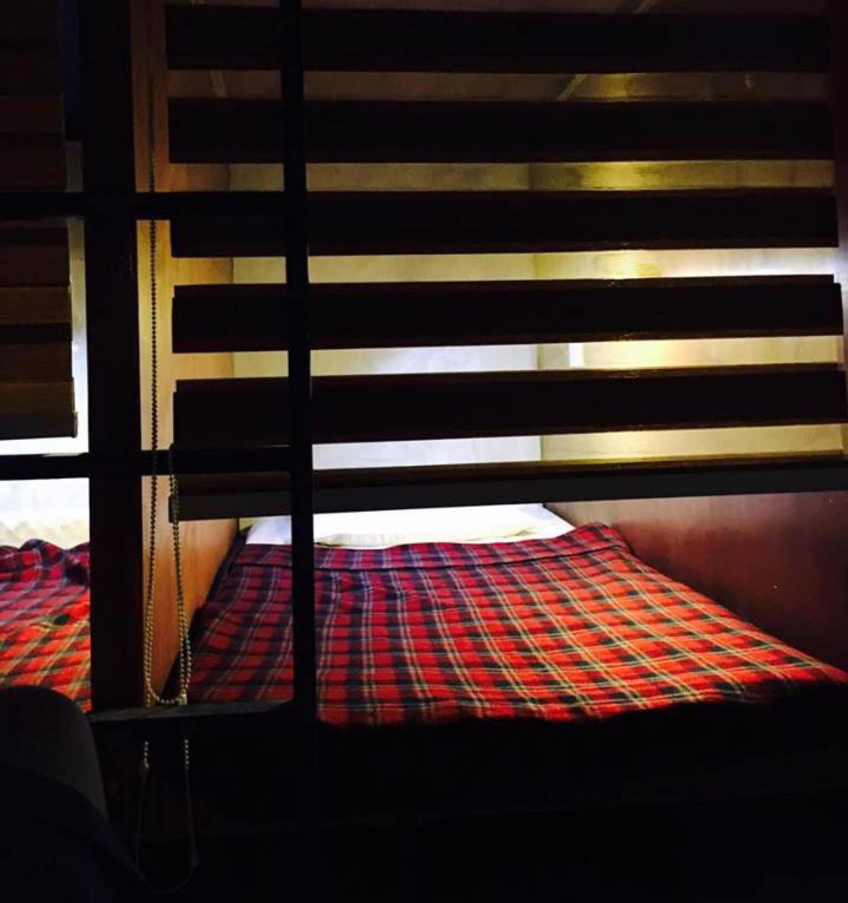 Wire Hostel Patong Ngoại thất bức ảnh