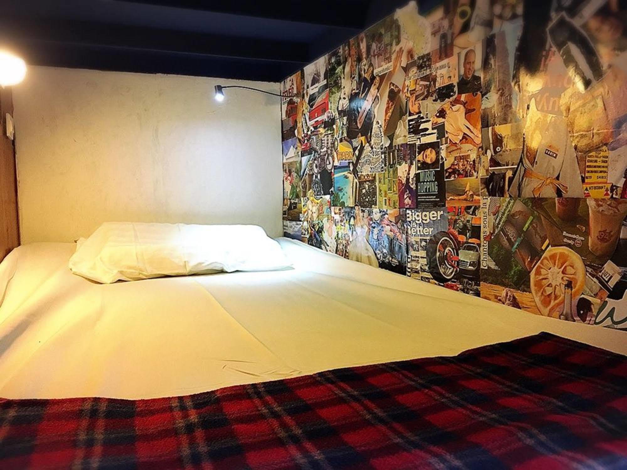 Wire Hostel Patong Ngoại thất bức ảnh